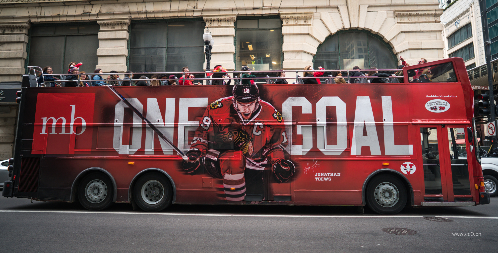 敞篷公交车图片