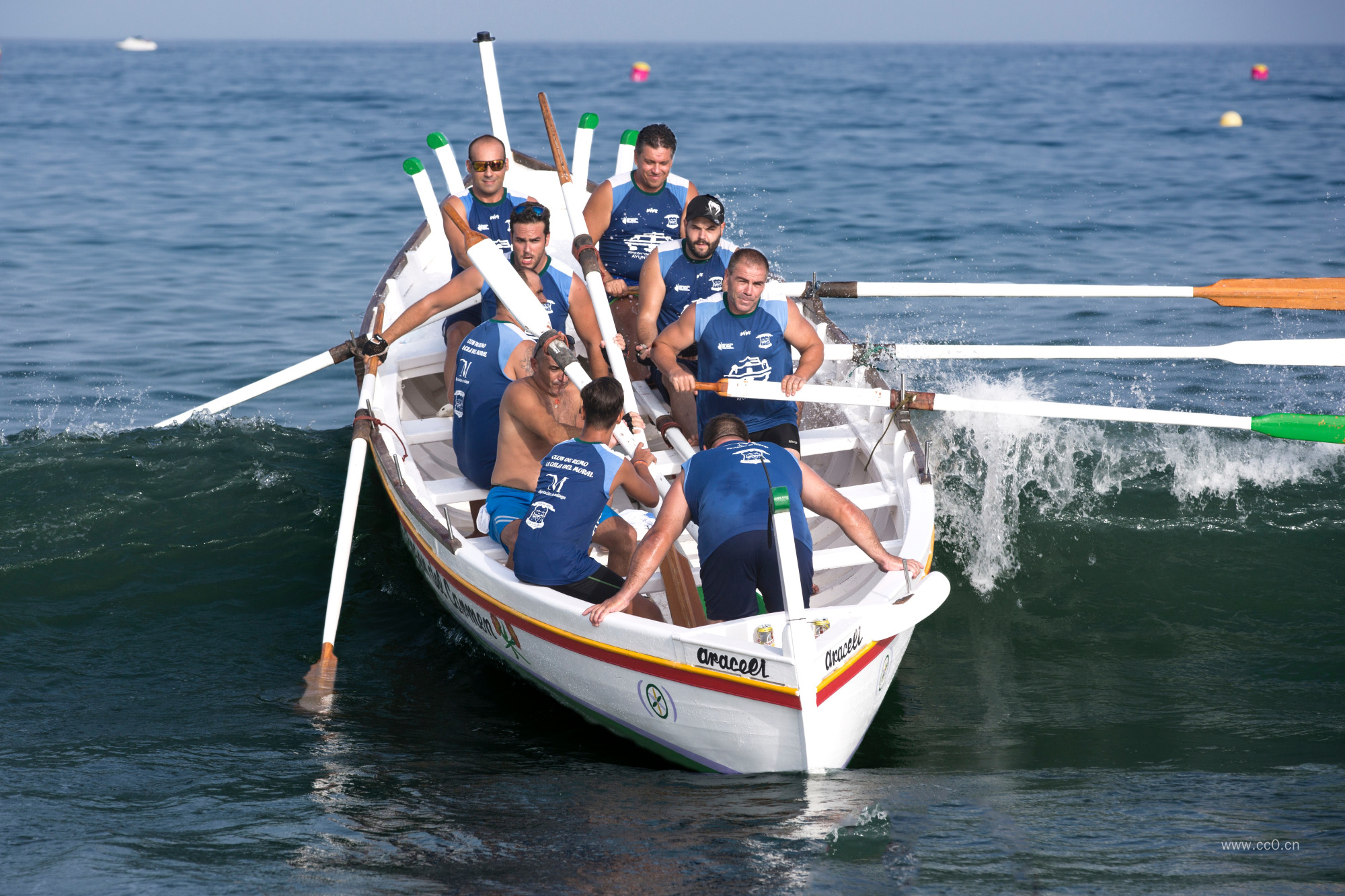 划船的团队