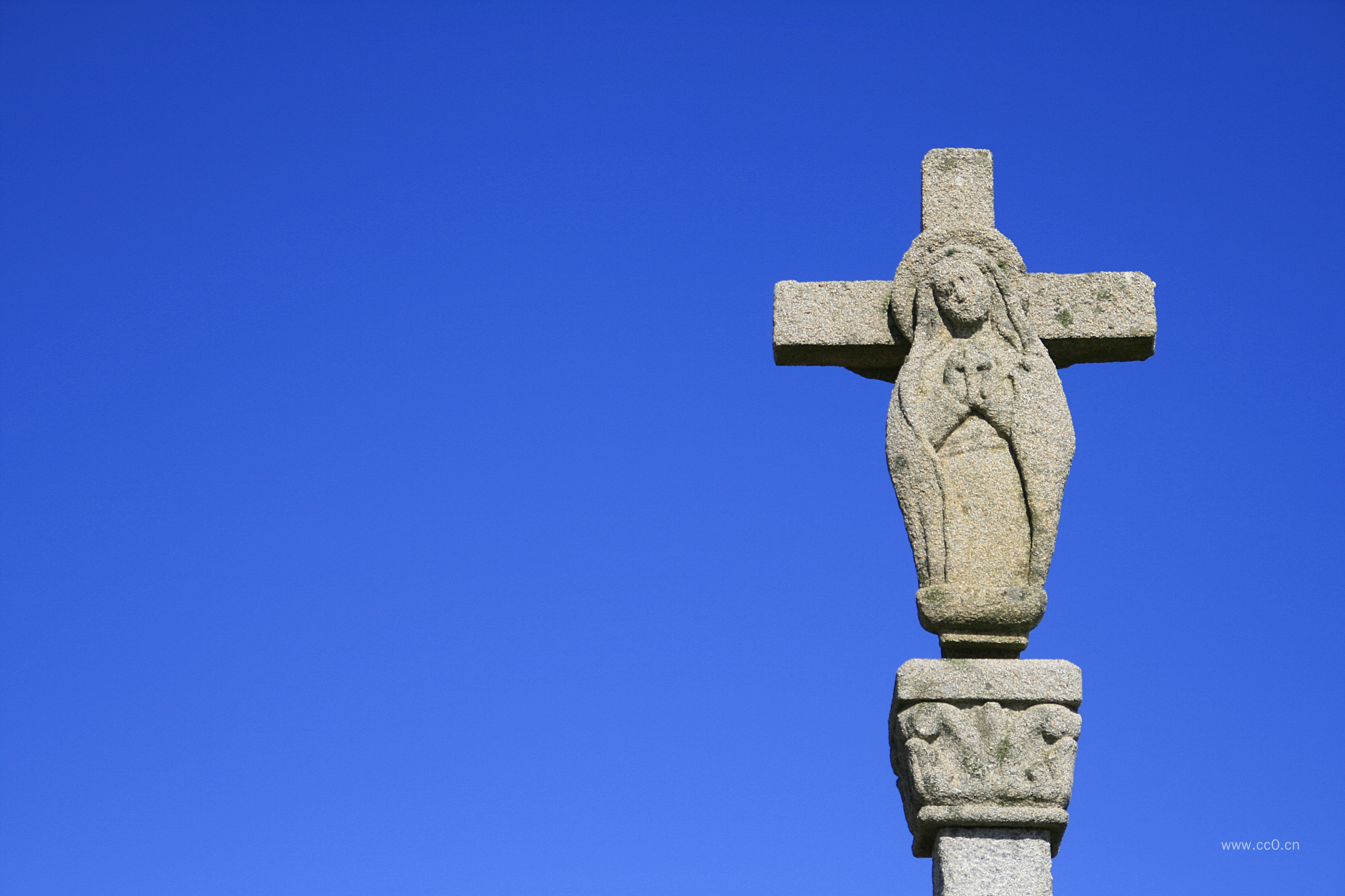 十字架雕塑图片