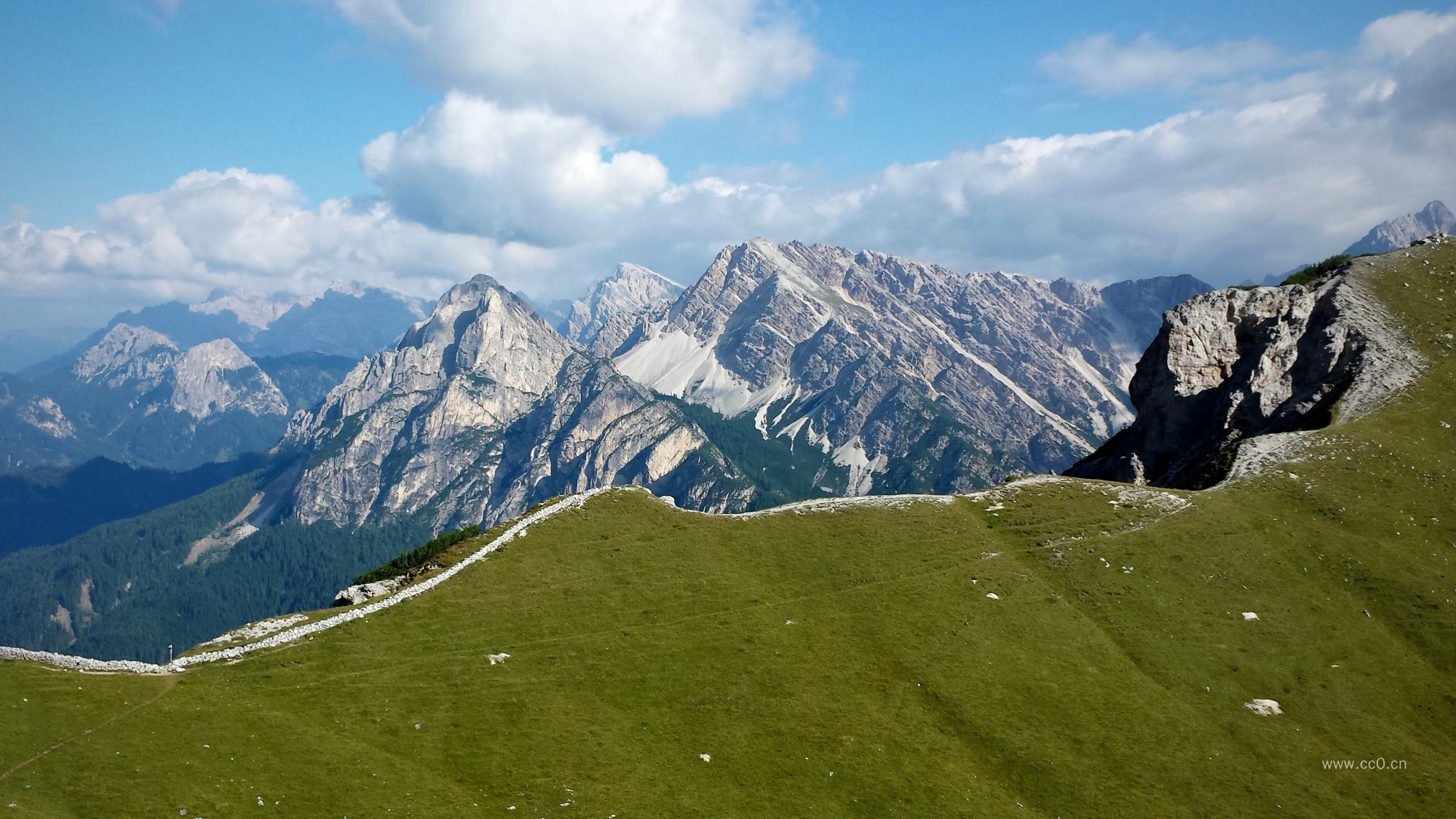 山脉与山脊图片