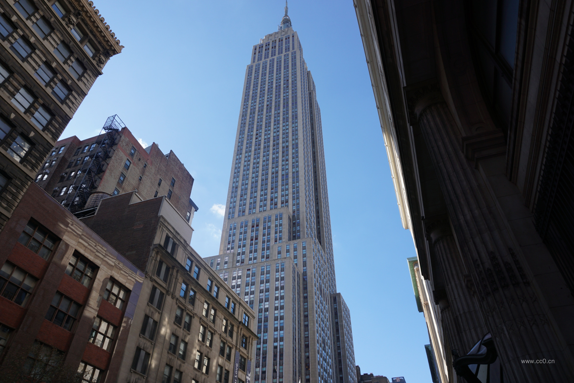 城市市区的高楼建筑