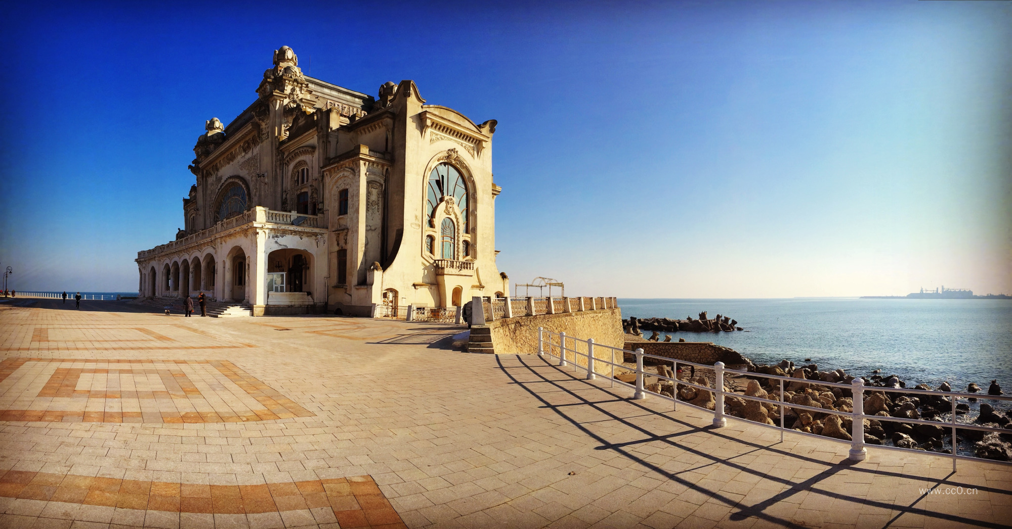 海岸的欧式建筑