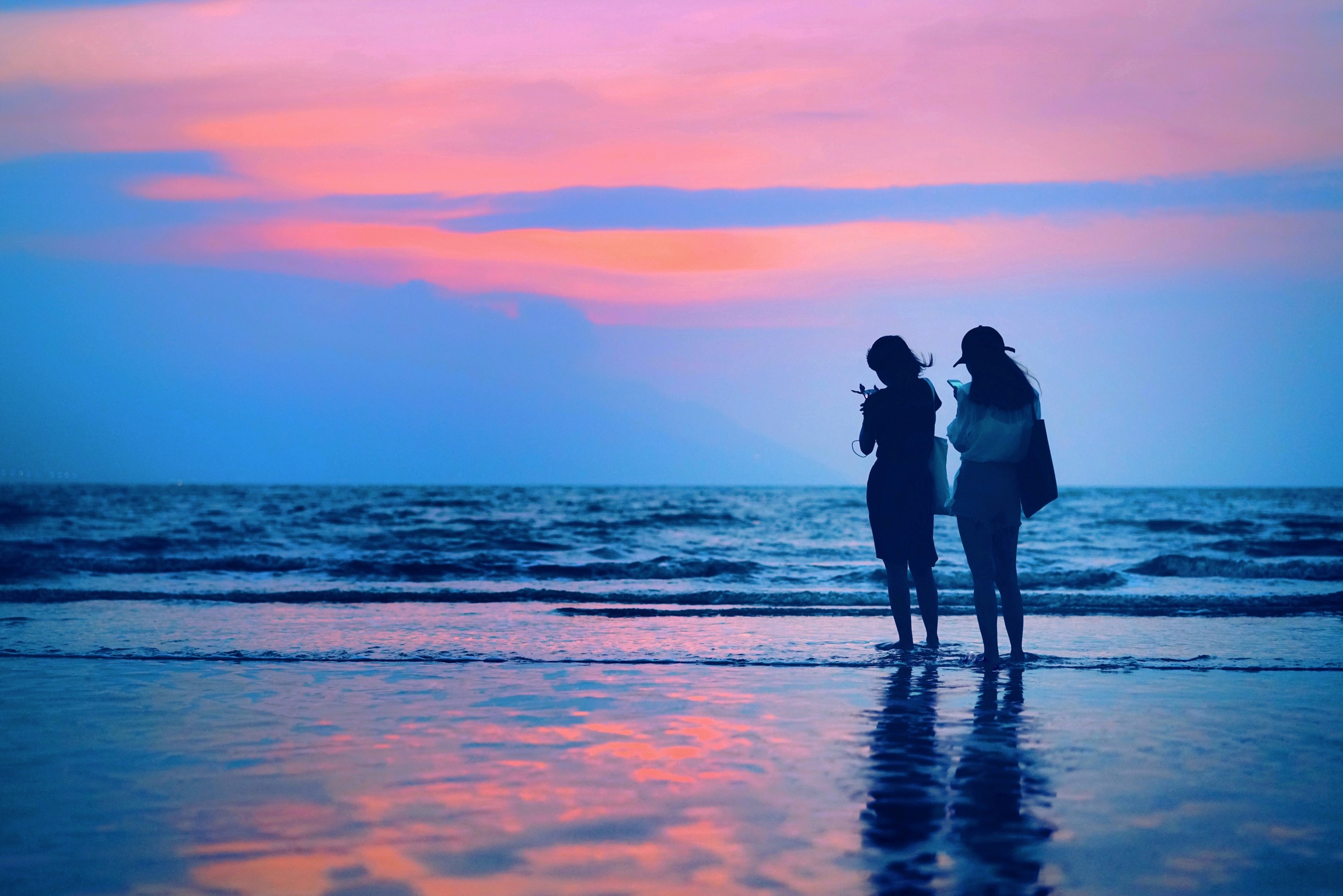 莱芜半岛海边，朝霞