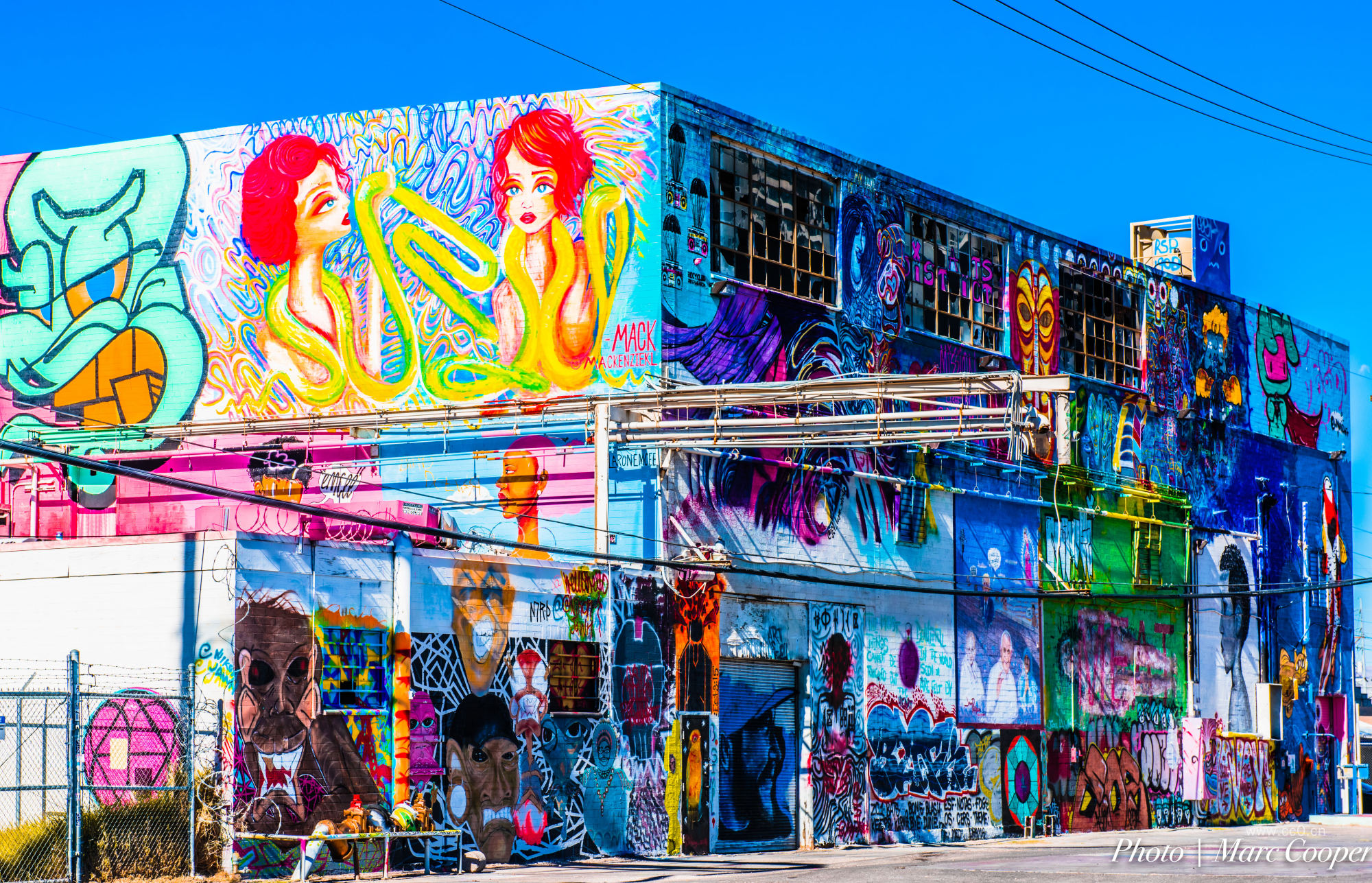 房屋墙体上的涂鸦