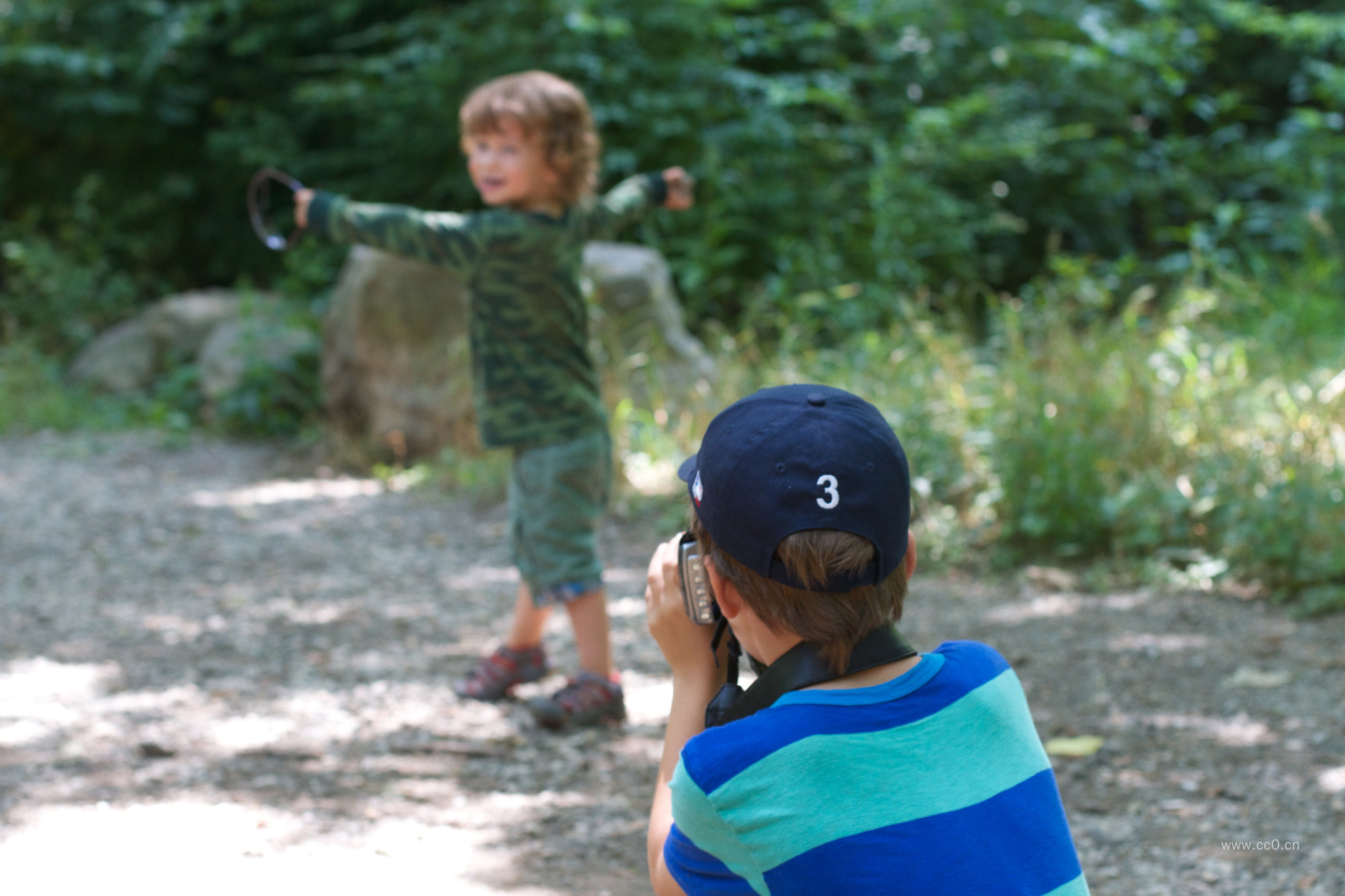 拍照的儿童人物