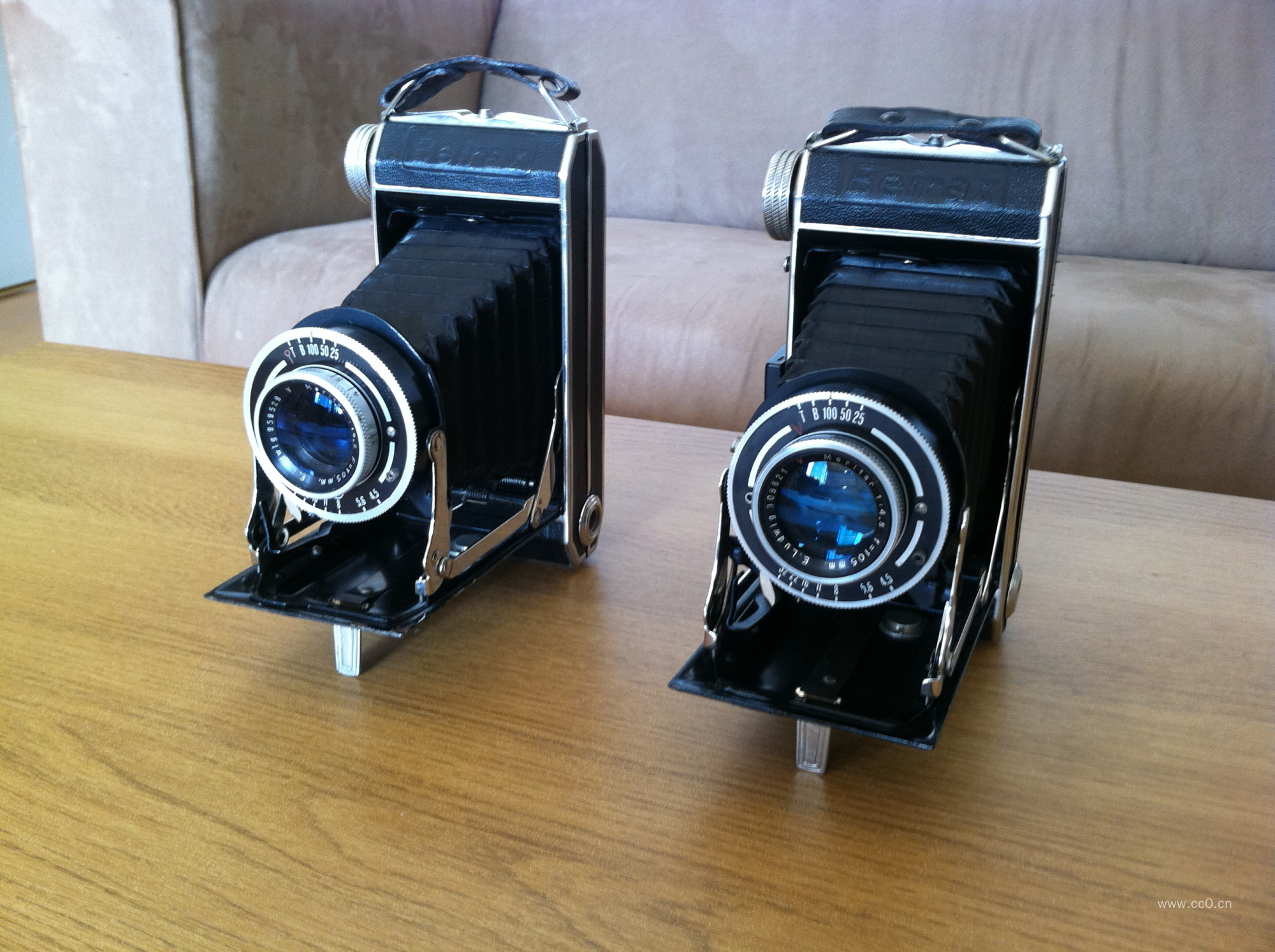 古典全画幅相机图片