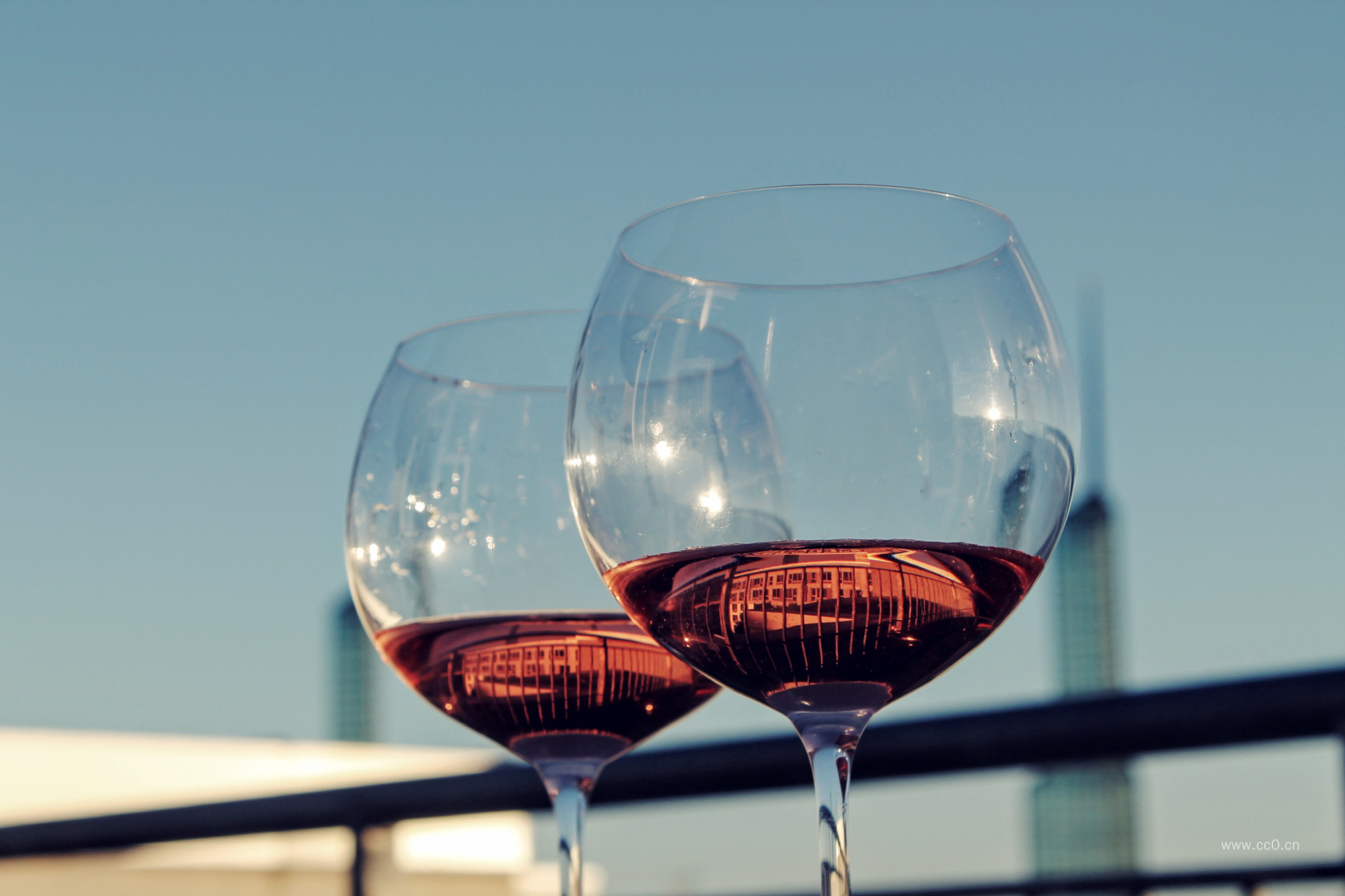 红酒杯里的红酒