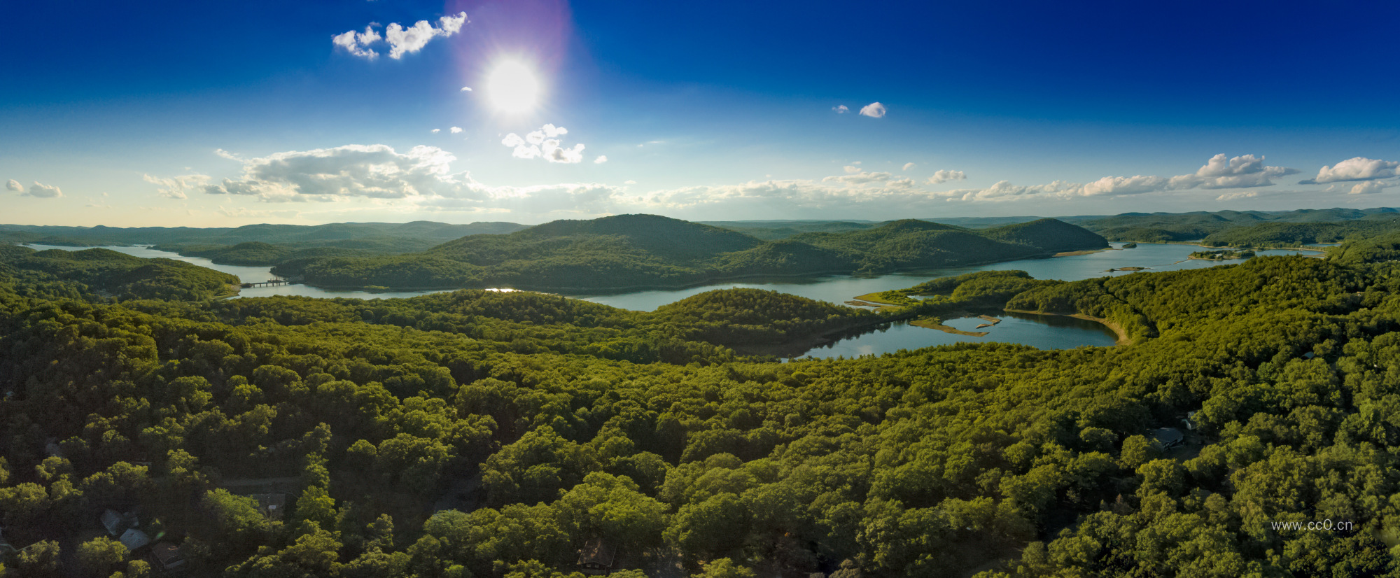 青山绿色风景全景图片