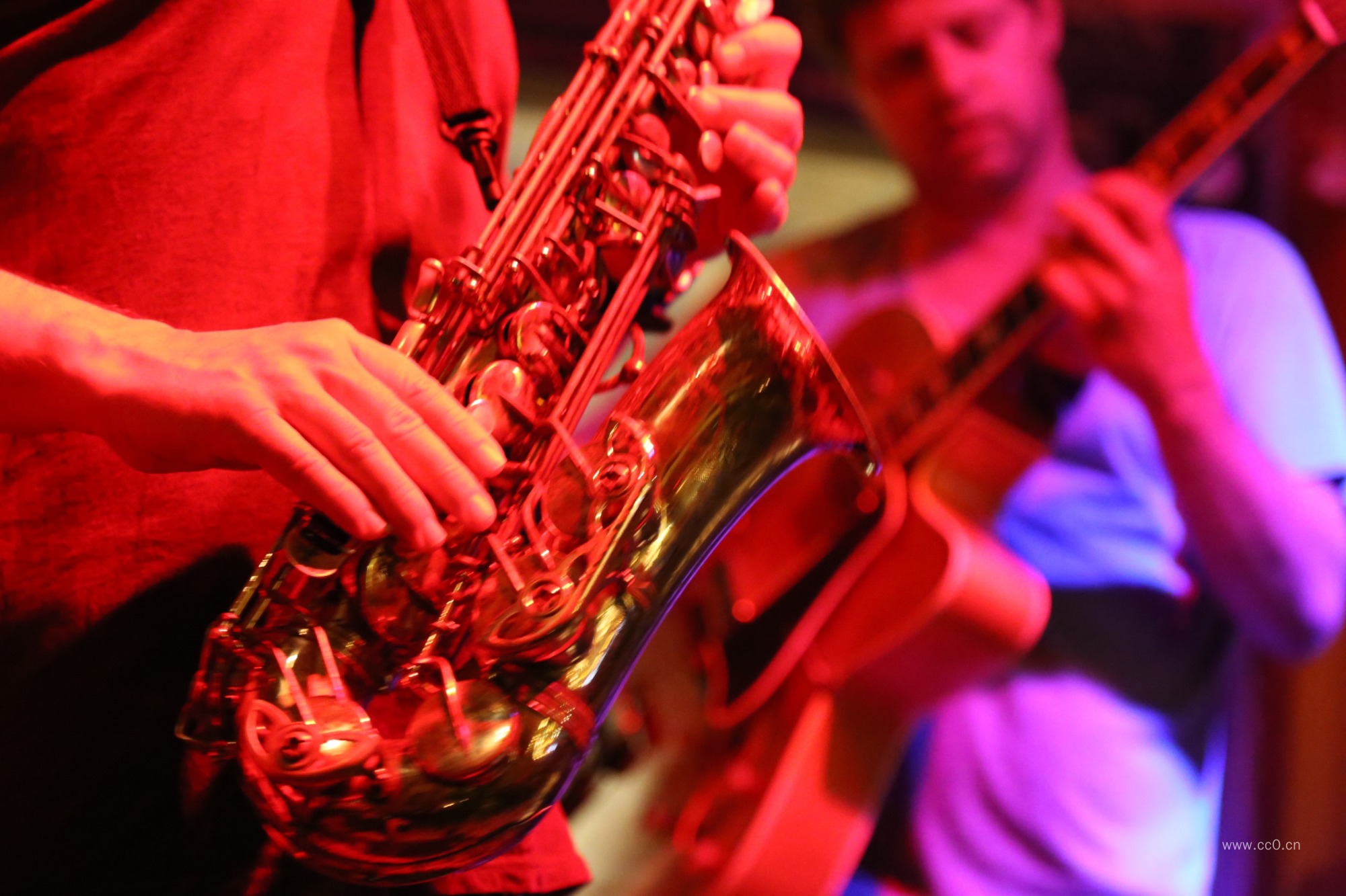 吹沙克斯的人物